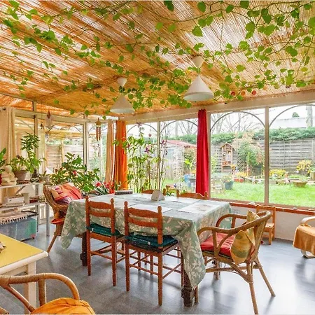 Bed & Breakfast 2 Pres De L'aeroport Et Du Meett 2*