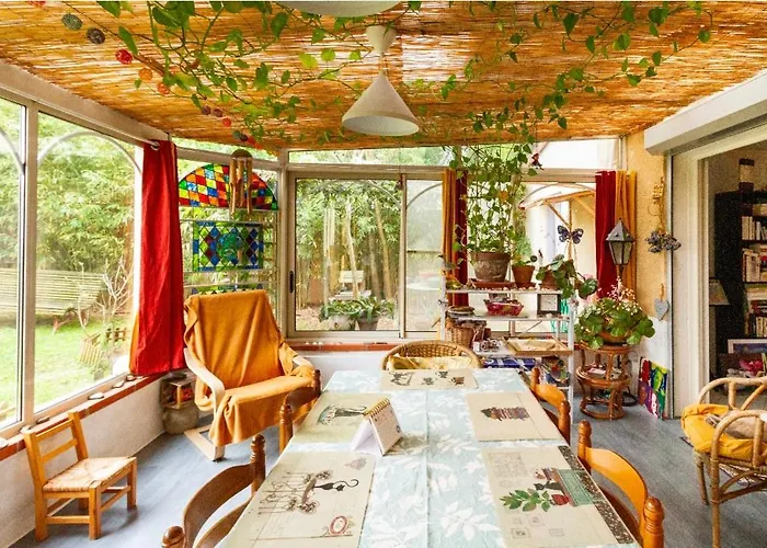 2 Pres De L'aeroport Et Du Meett ベッド・アンド・ブレックファスト